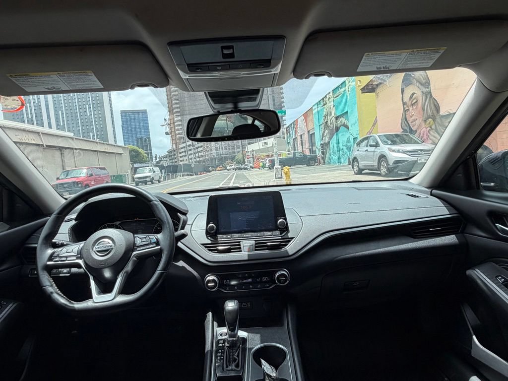 Used 2019 Nissan Altima 2.5 SV FWD image 18