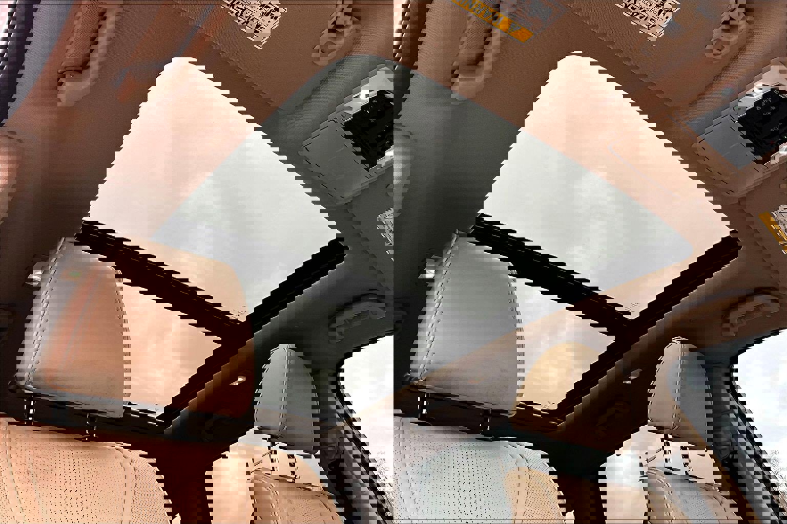 Used 2024 Acura MDX SH-AWD w/ Advance Package image 17