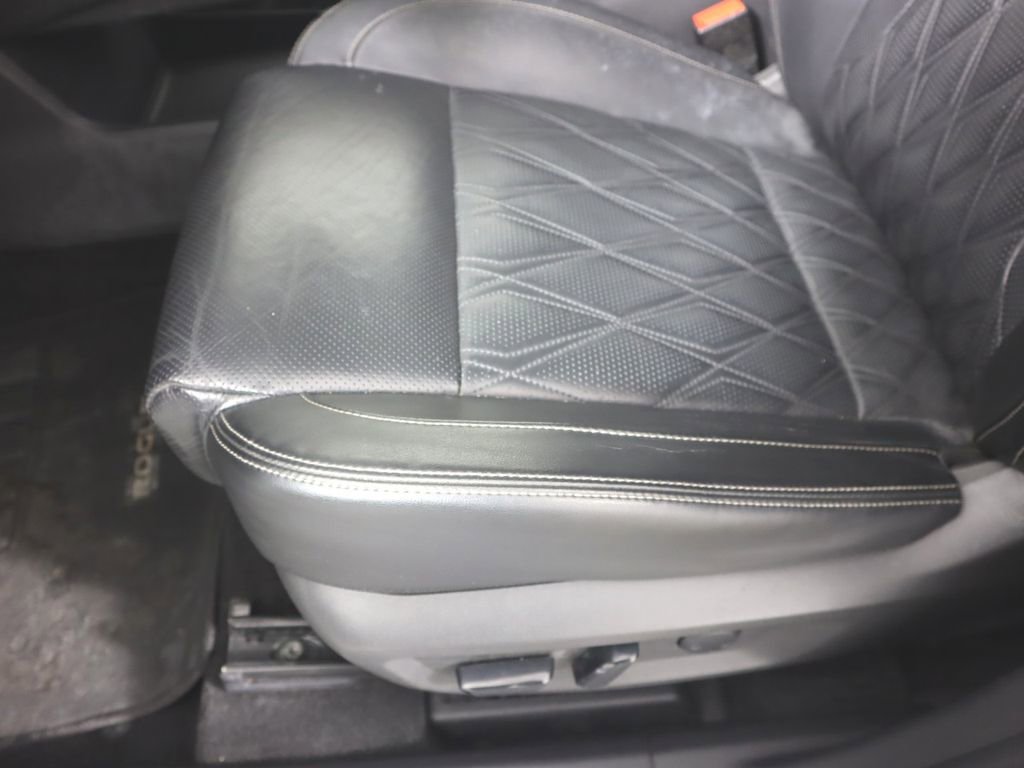 Used 2021 Nissan Rogue Platinum AWD/4WD image 22