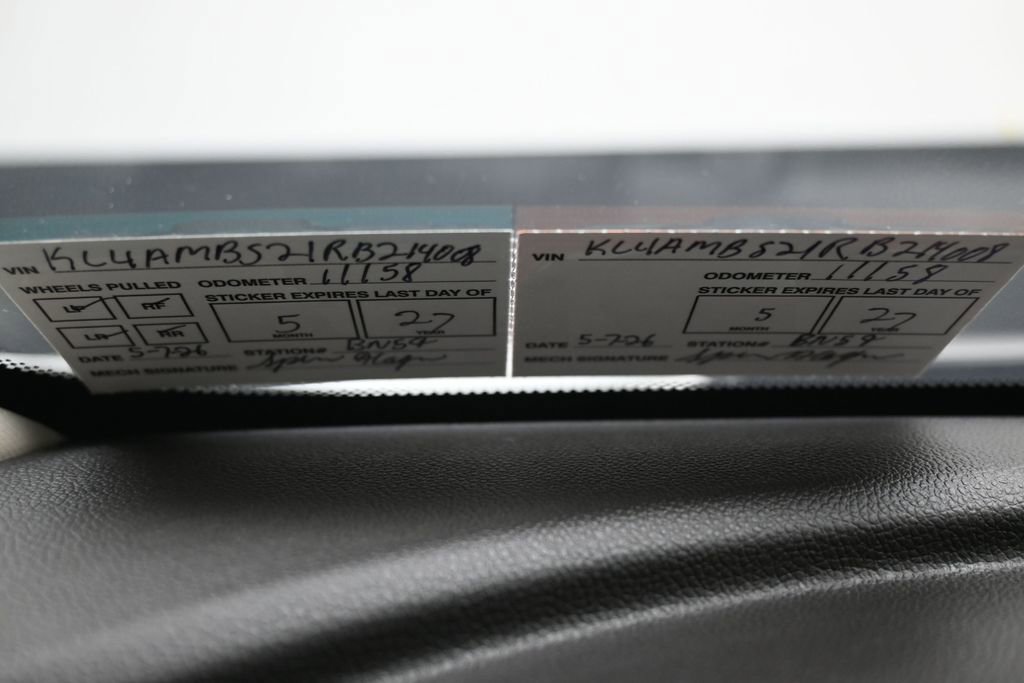 Used 2024 Buick Encore GX Preferred FWD image 9