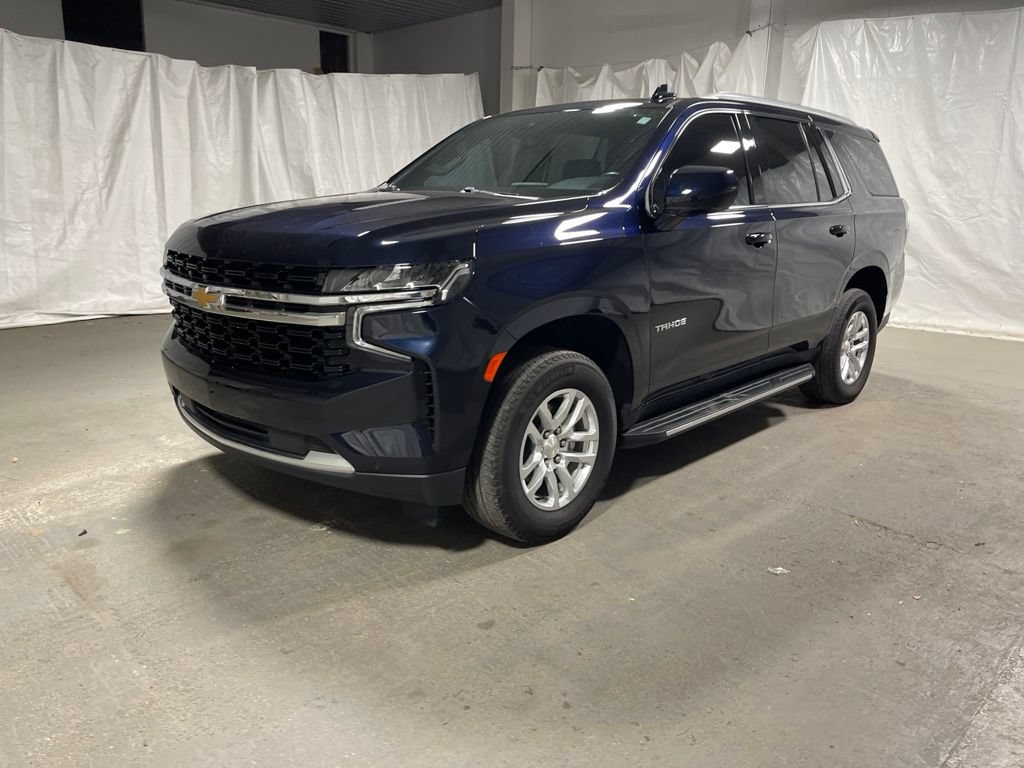 Used 2024 Chevrolet Tahoe LS RWD image 3