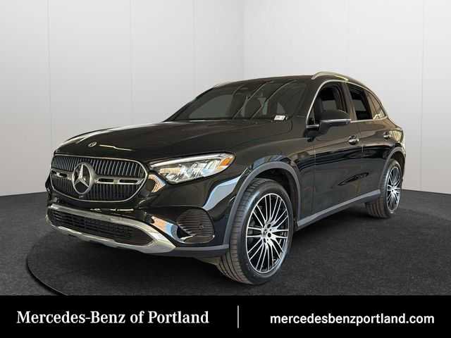 Used 2025 Mercedes-Benz GLC 300 4MATIC image 1
