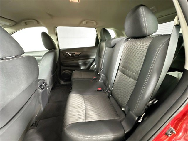 Used 2018 Nissan Rogue SV image 25