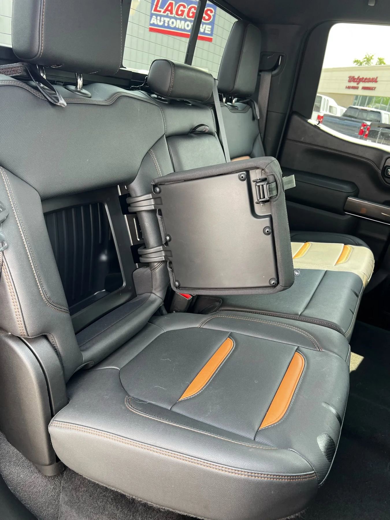 Used 2022 GMC Sierra 1500 AT4 w/ AT4 Premium Package image 16