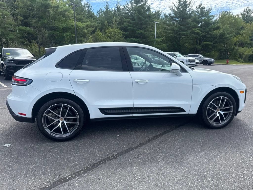 Used 2023 Porsche Macan AWD/4WD image 7