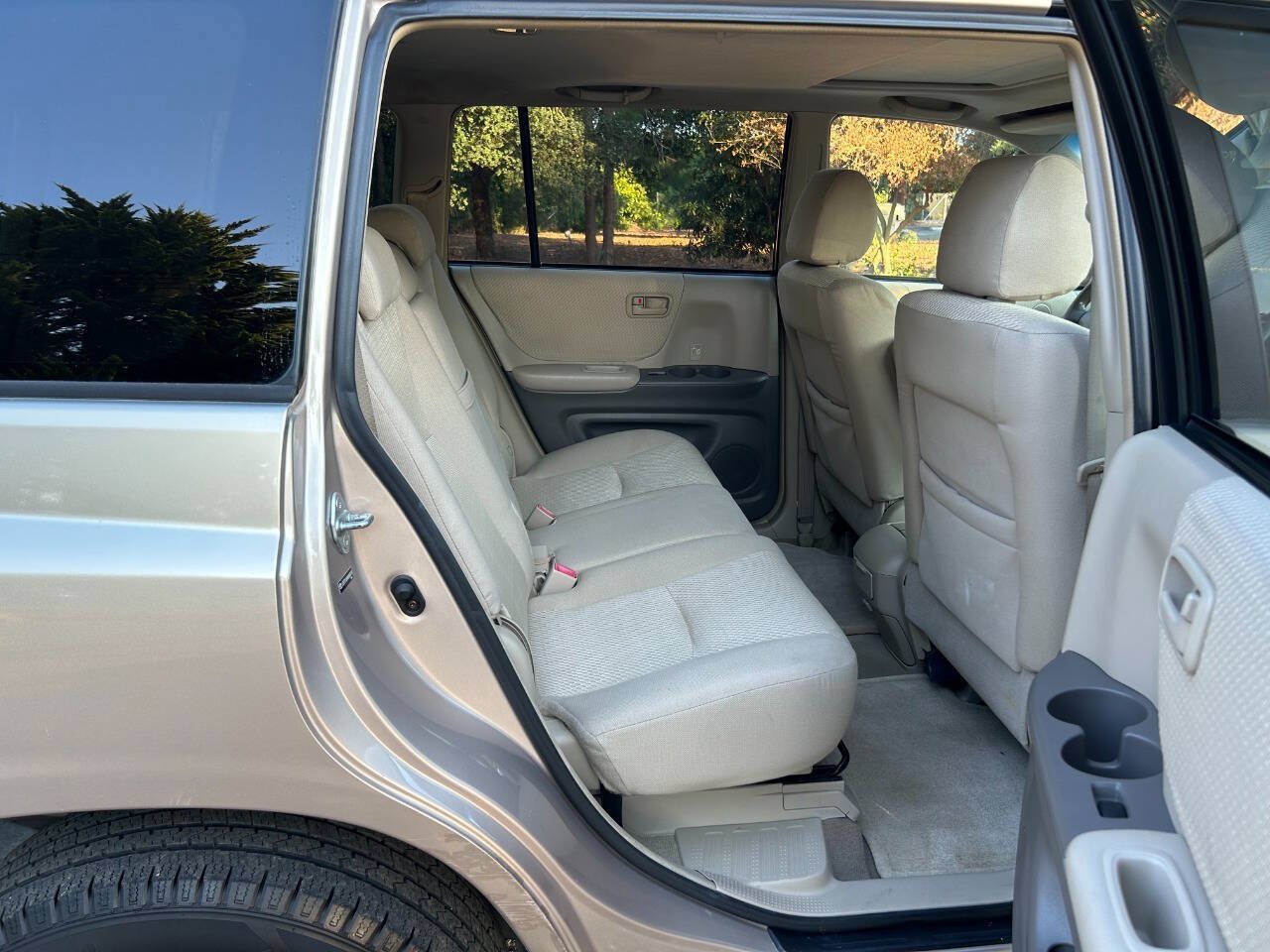 Used 2004 Toyota Highlander 4WD V6 w/ Preferred Pkg image 33