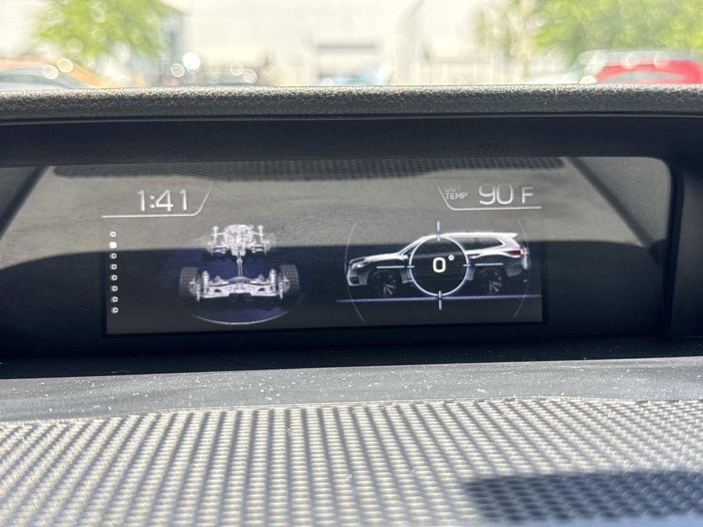 Used 2022 Subaru Ascent Limited w/ Technology Package image 29