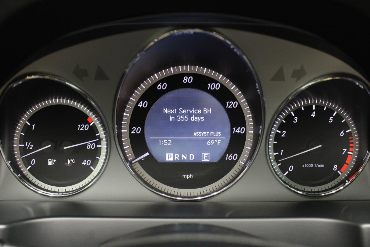 Used 2011 Mercedes-Benz C 300 Sedan image 76