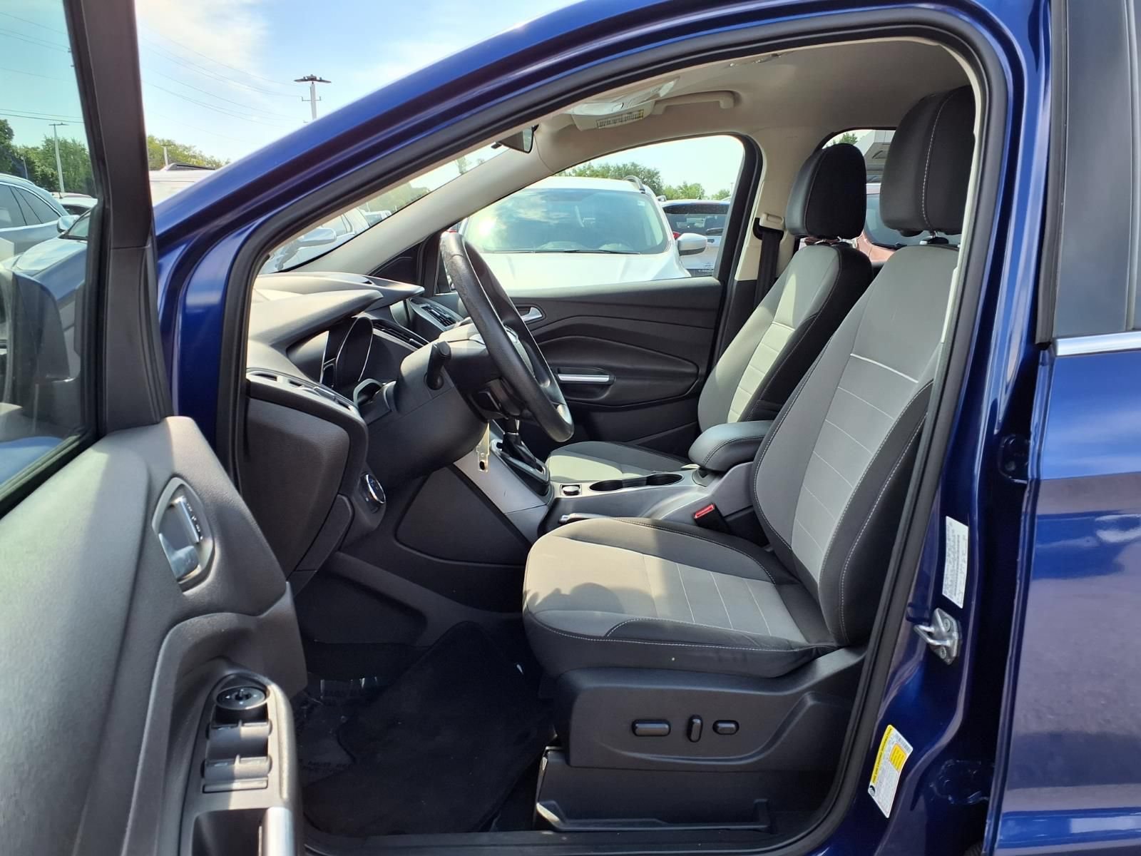 Used 2014 Ford Escape SE w/ Equipment Group 201A FWD image 17