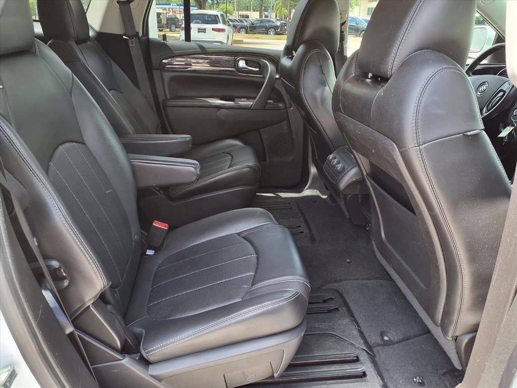 Used 2017 Buick Enclave Leather w/ Trailering Package FWD image 10