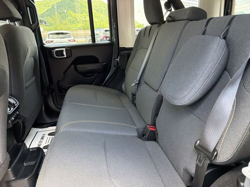 Used 2025 Jeep Wrangler Unlimited Sport S 4xe AWD/4WD image 19