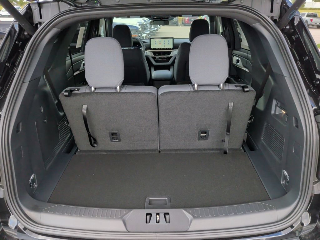 New 2027 Ford Explorer Active RWD image 40