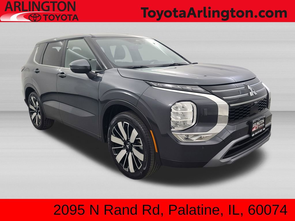 Used 2025 Mitsubishi Outlander SE AWD/4WD image 1