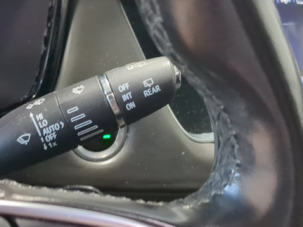 Used 2019 Cadillac XT5 Platinum AWD/4WD image 31