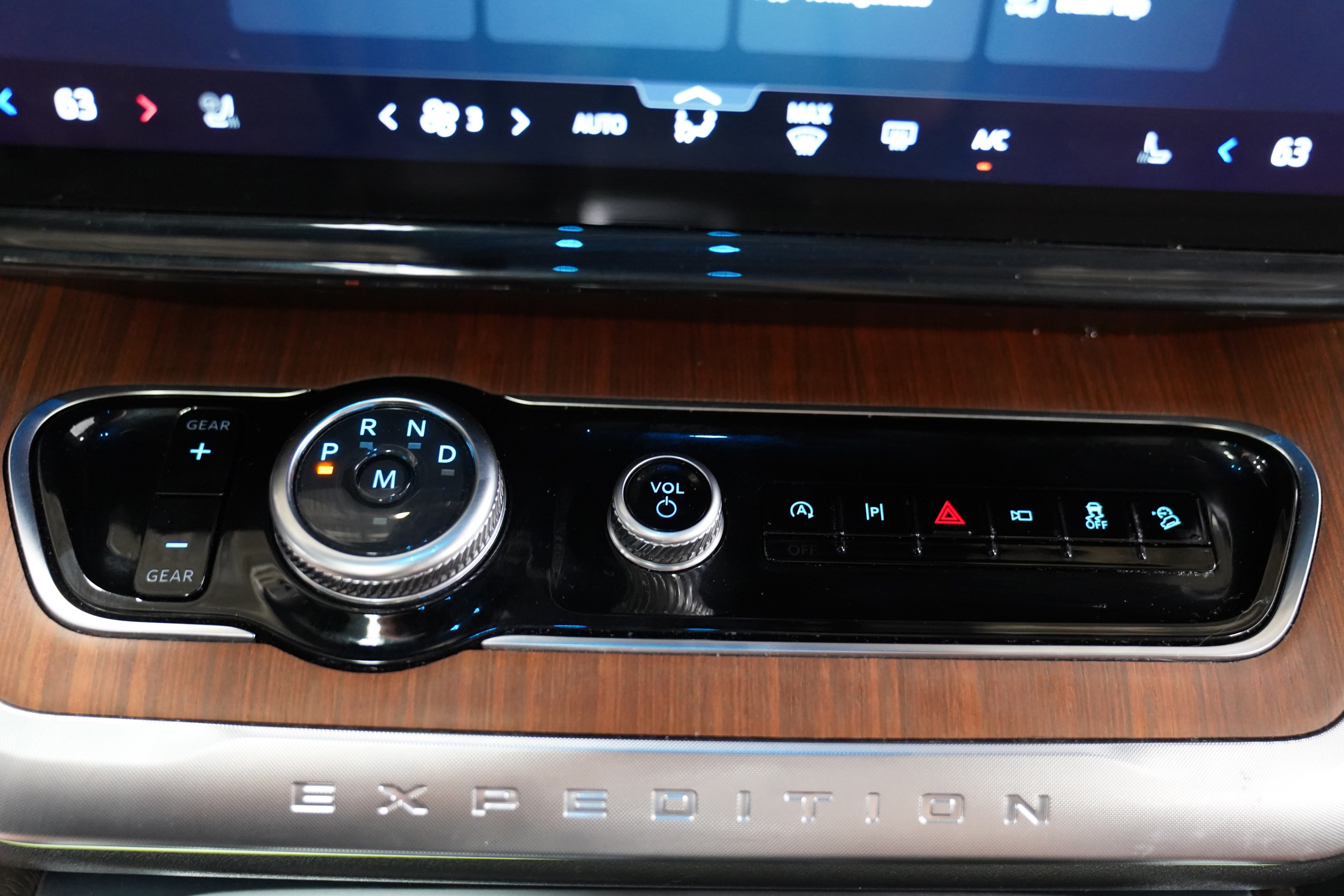 Used 2025 Ford Expedition King Ranch AWD/4WD image 32