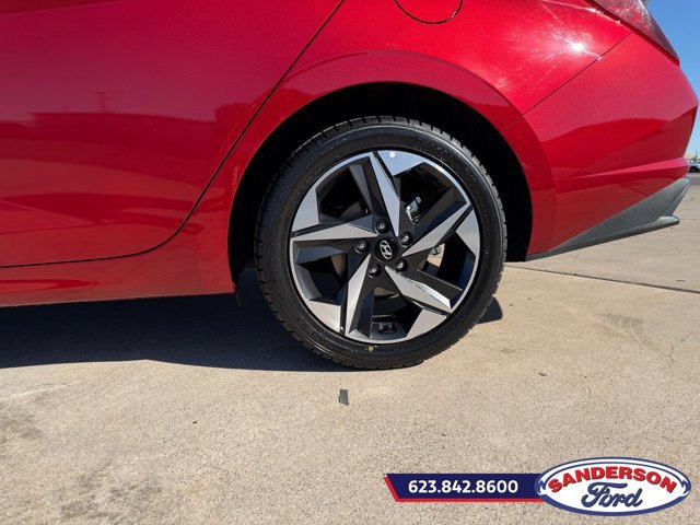 Used 2023 Hyundai Elantra SEL w/ Convenience Package image 12