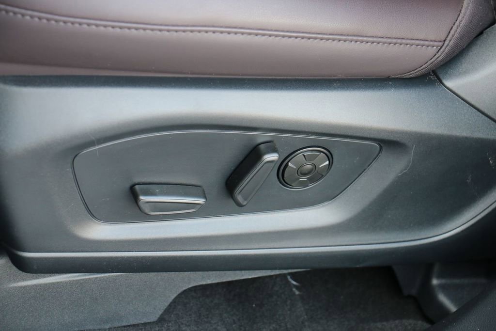 New 2026 Ford Explorer Platinum AWD/4WD image 19