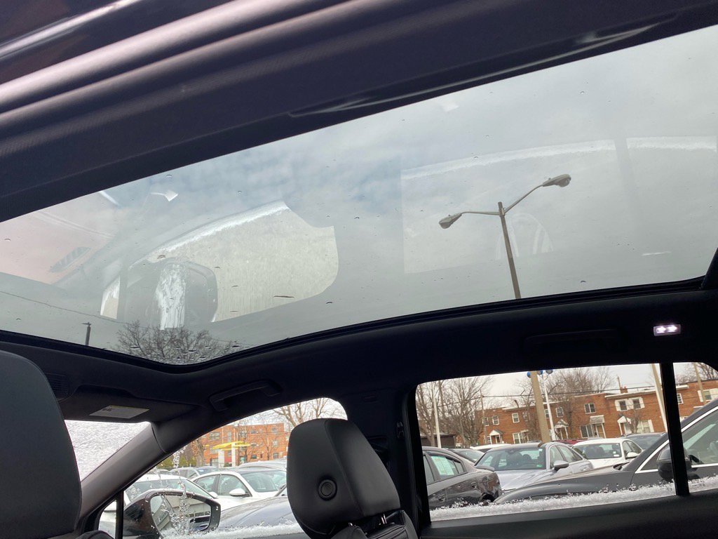 Certified 2022 Volkswagen ID.4 Pro S w/ Gradient Package image 19