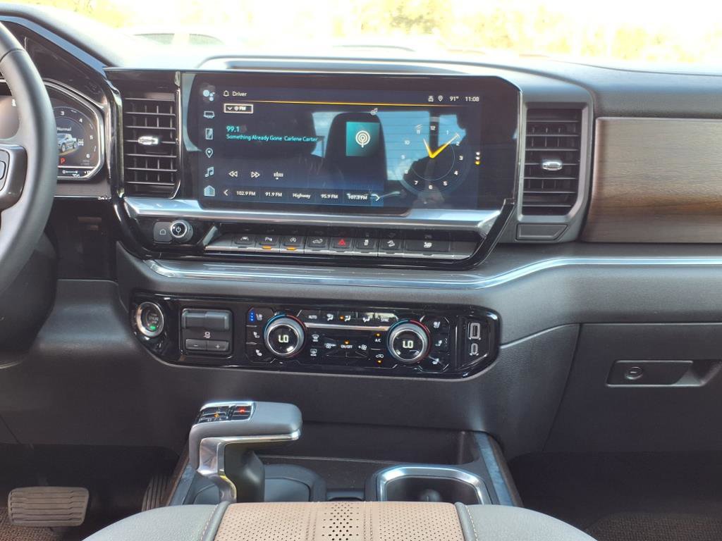 Certified 2024 Chevrolet Silverado 1500 High Country w/ Z71 Off-Road Package image 15