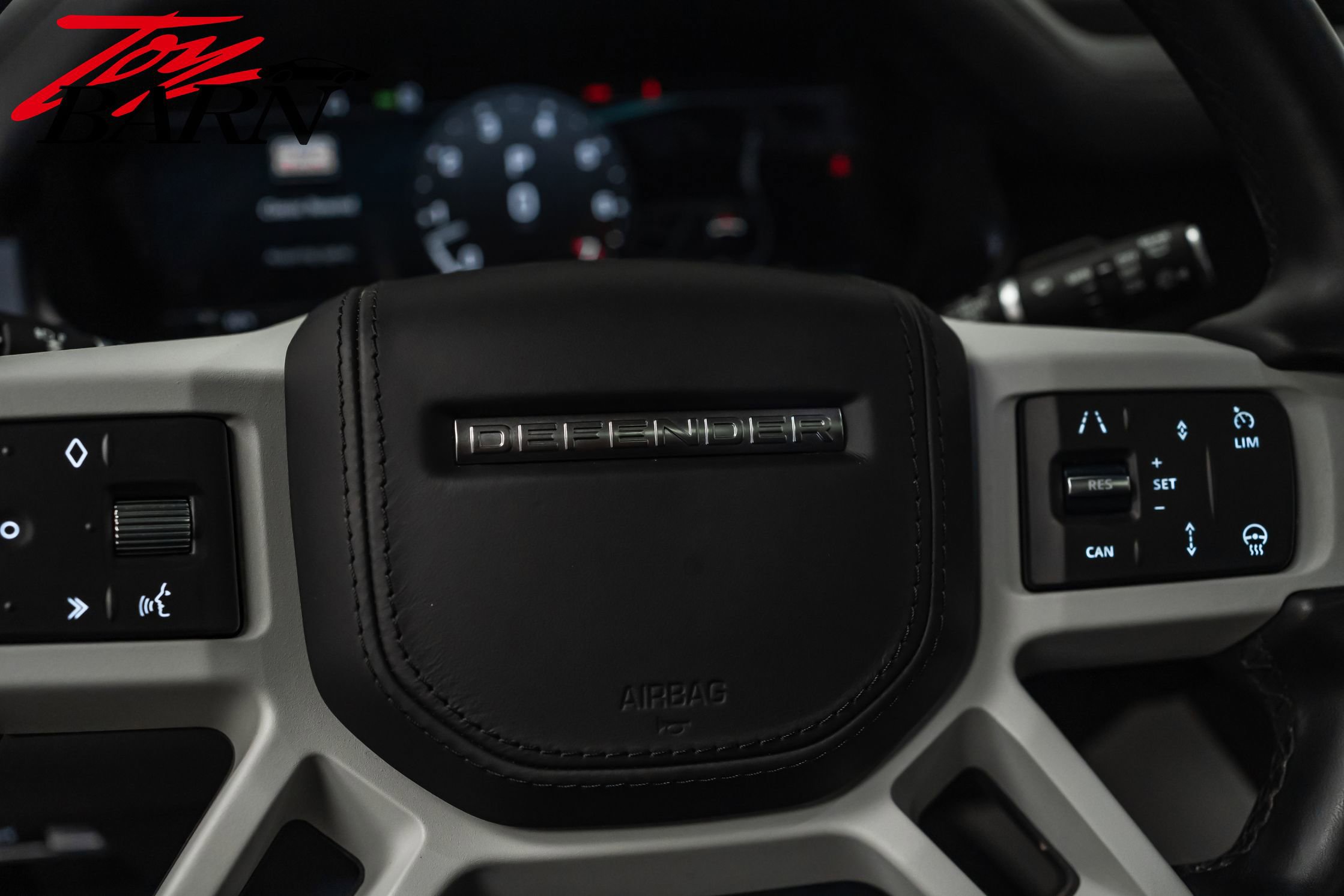 Used 2023 Land Rover Defender 110 X-Dynamic SE image 29