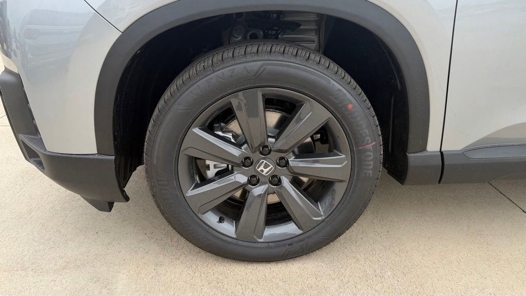 New 2026 Honda Pilot Sport image 10