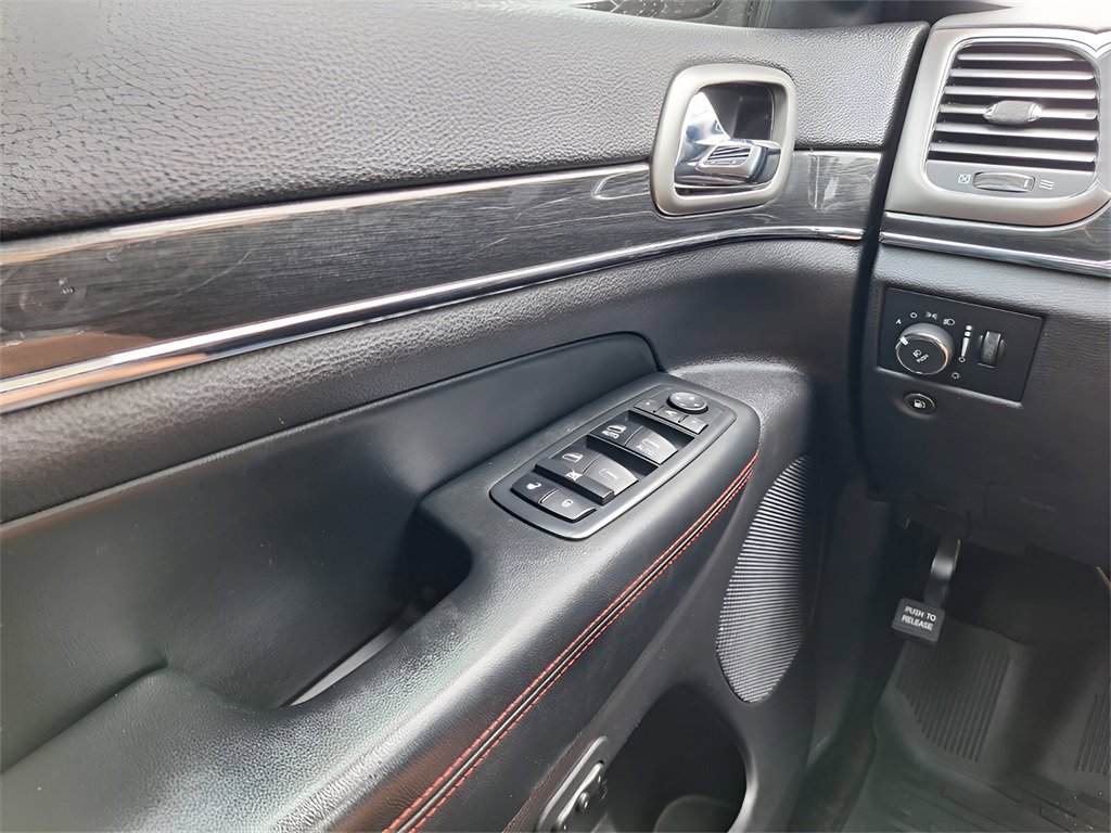 Used 2017 Jeep Grand Cherokee Trailhawk image 18