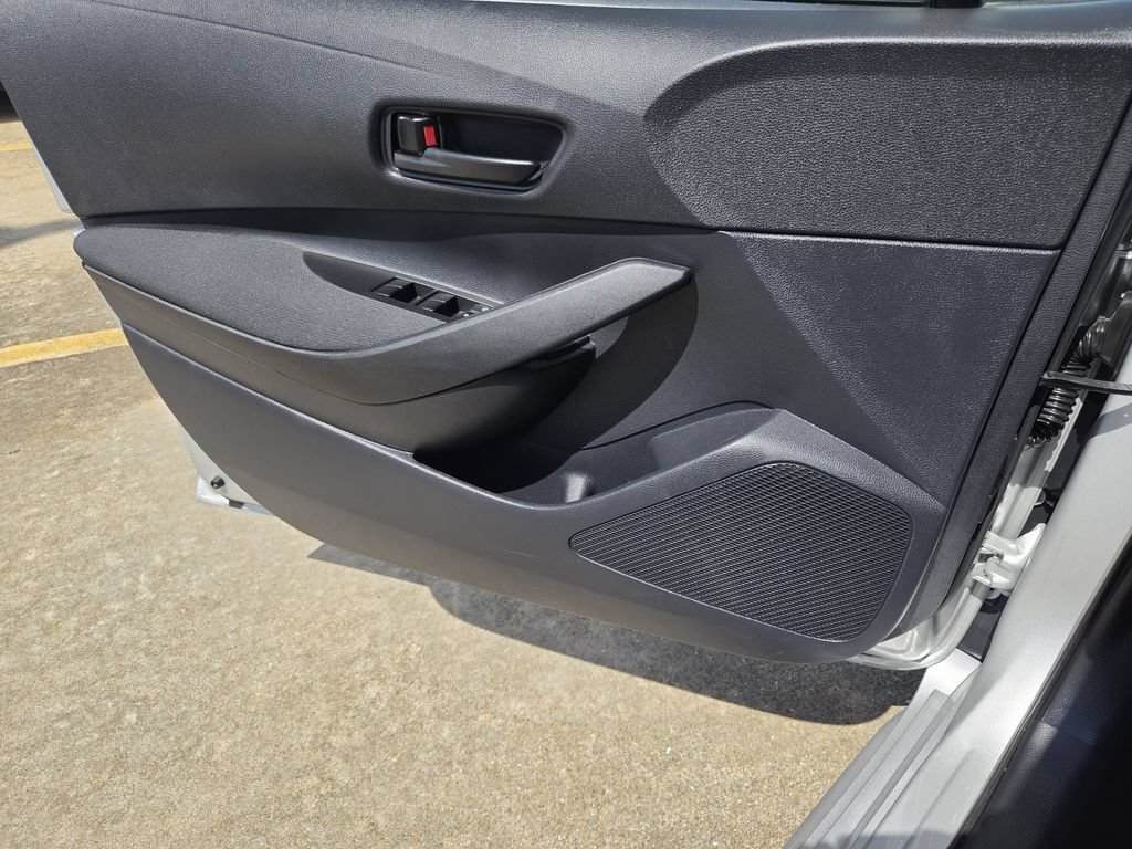 Used 2026 Toyota Corolla LE FWD image 25