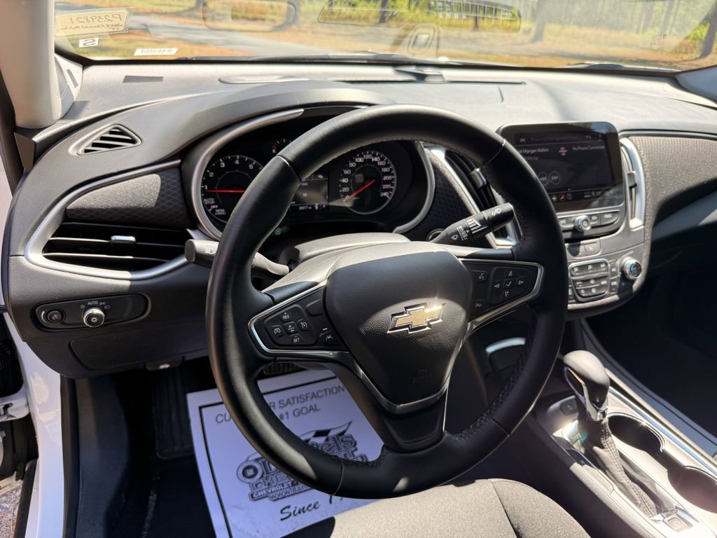 Used 2024 Chevrolet Malibu LT w/ Sport Edition FWD image 16