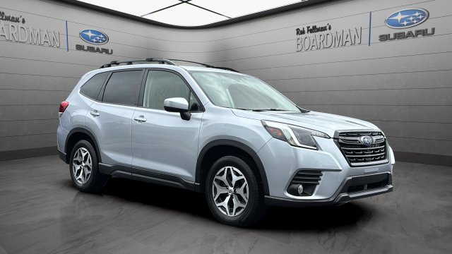 Used 2023 Subaru Forester Premium AWD/4WD image 1