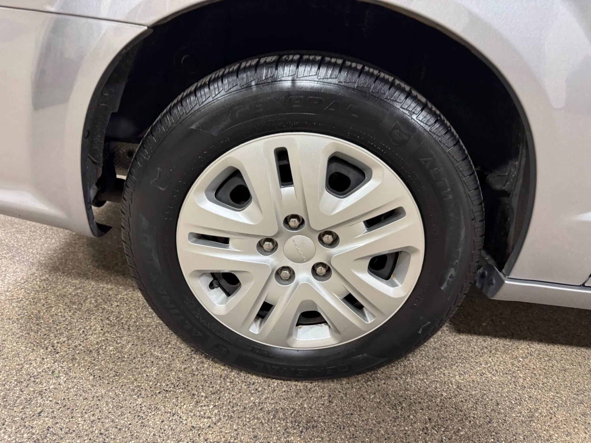 Used 2018 Dodge Grand Caravan SE image 61