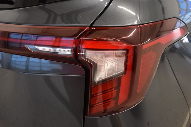 Used 2025 Kia Seltos S FWD image 12