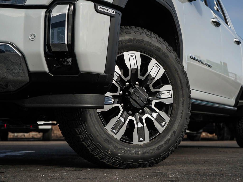 New 2026 GMC Sierra 3500 Denali w/ Denali Reserve Package image 6