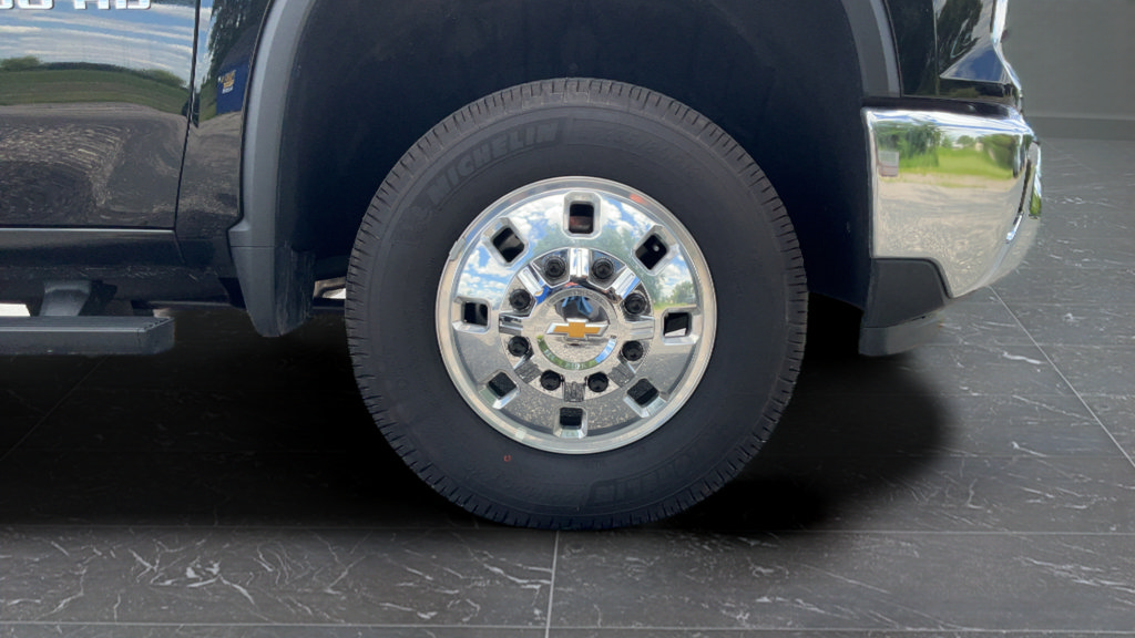 Used 2026 Chevrolet Silverado 3500 LT w/ All Star Edition AWD/4WD image 27