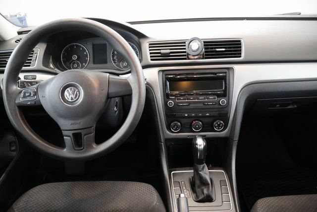 Used 2014 Volkswagen Passat 2.5 S FWD image 13