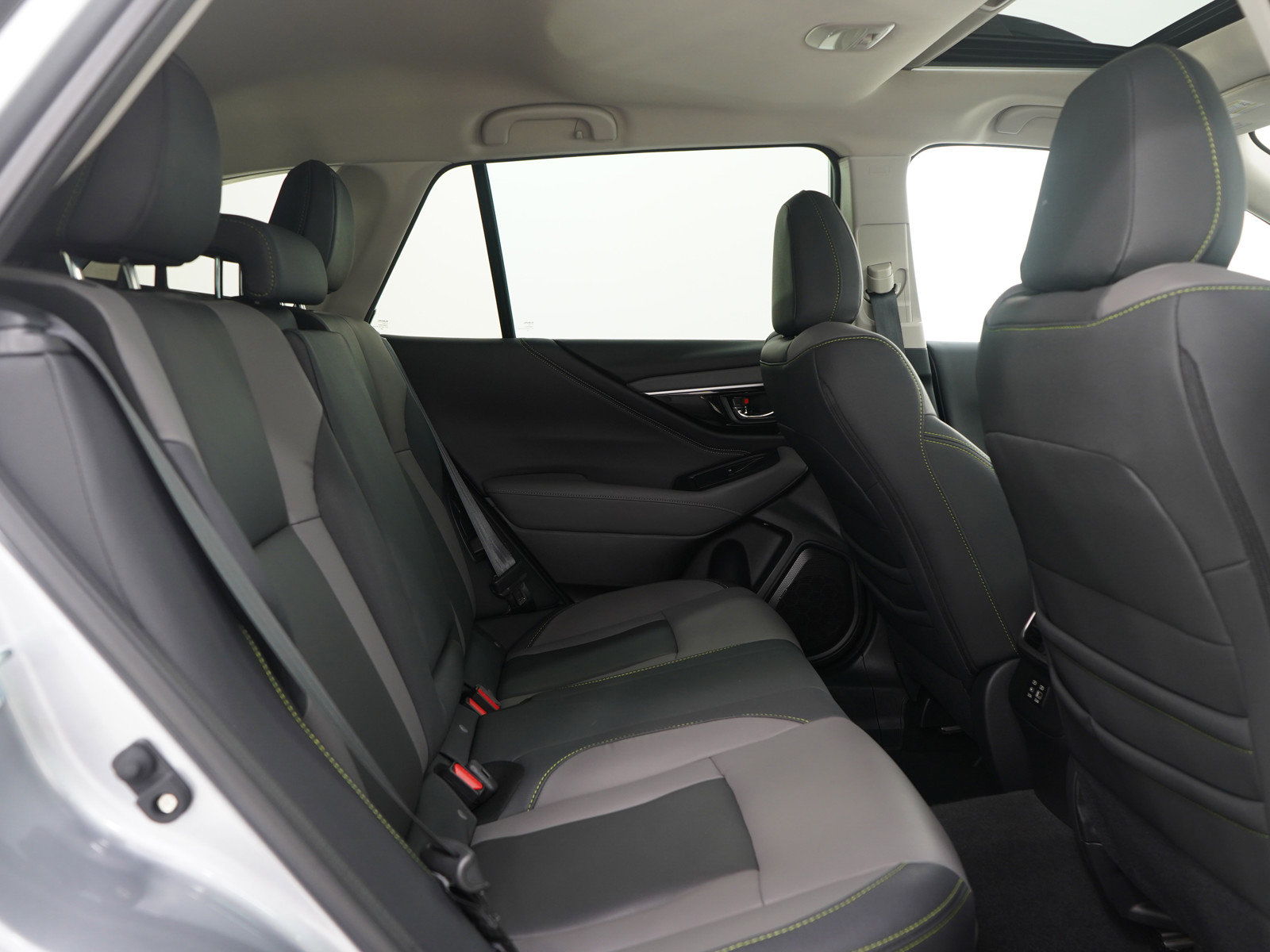 Used 2025 Subaru Outback Onyx Edition image 15