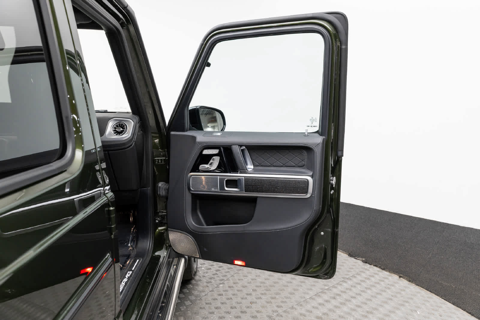 Used 2024 Mercedes-Benz G 63 AMG 4MATIC image 43