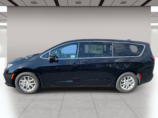 New 2026 Chrysler Pacifica Select FWD image 7
