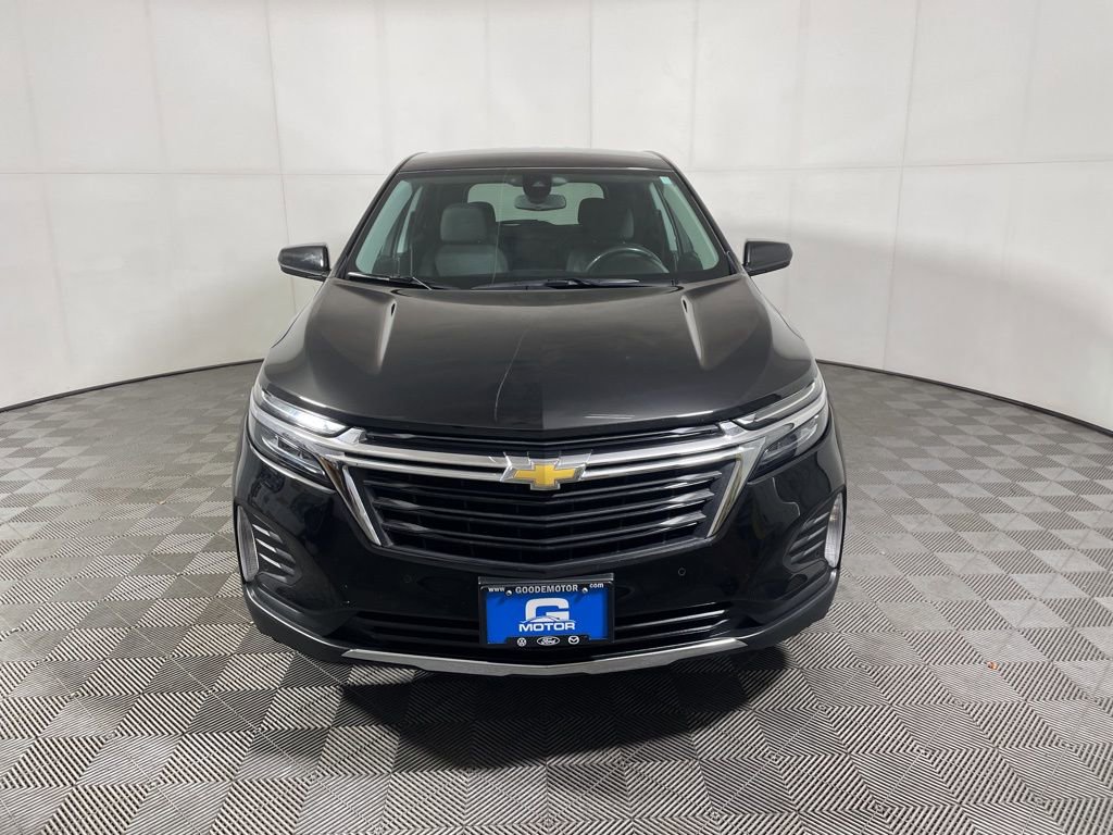 Used 2022 Chevrolet Equinox LT w/ Driver Convenience Package image 3