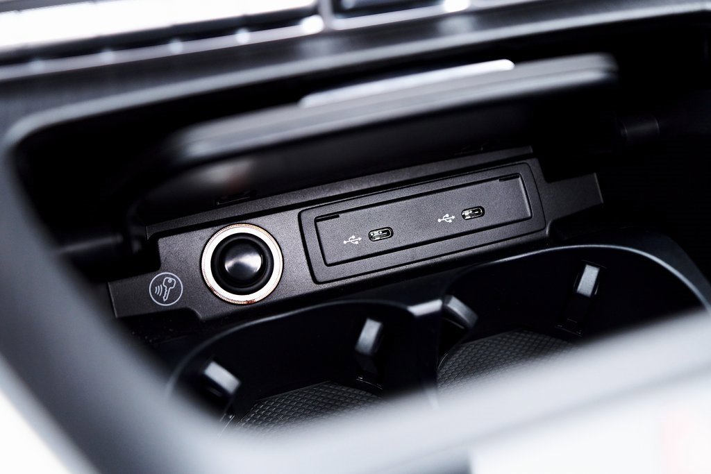 Used 2023 Mercedes-Benz AMG GT 63 image 82