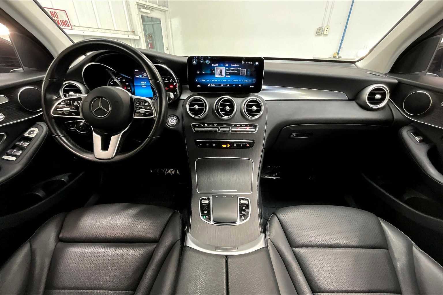 Used 2021 Mercedes-Benz GLC 300 4MATIC image 18