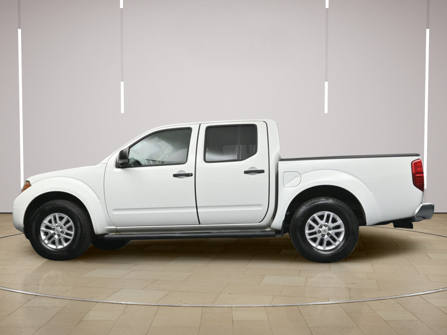 Used 2014 Nissan Frontier SV RWD image 25