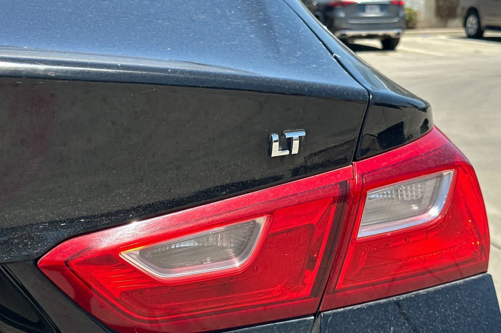 Used 2016 Chevrolet Malibu LT FWD image 14