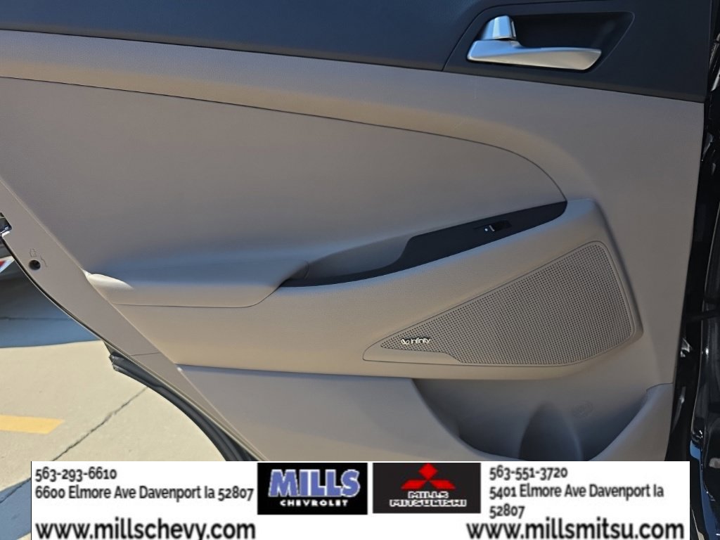 Used 2021 Hyundai Tucson Limited AWD/4WD image 16