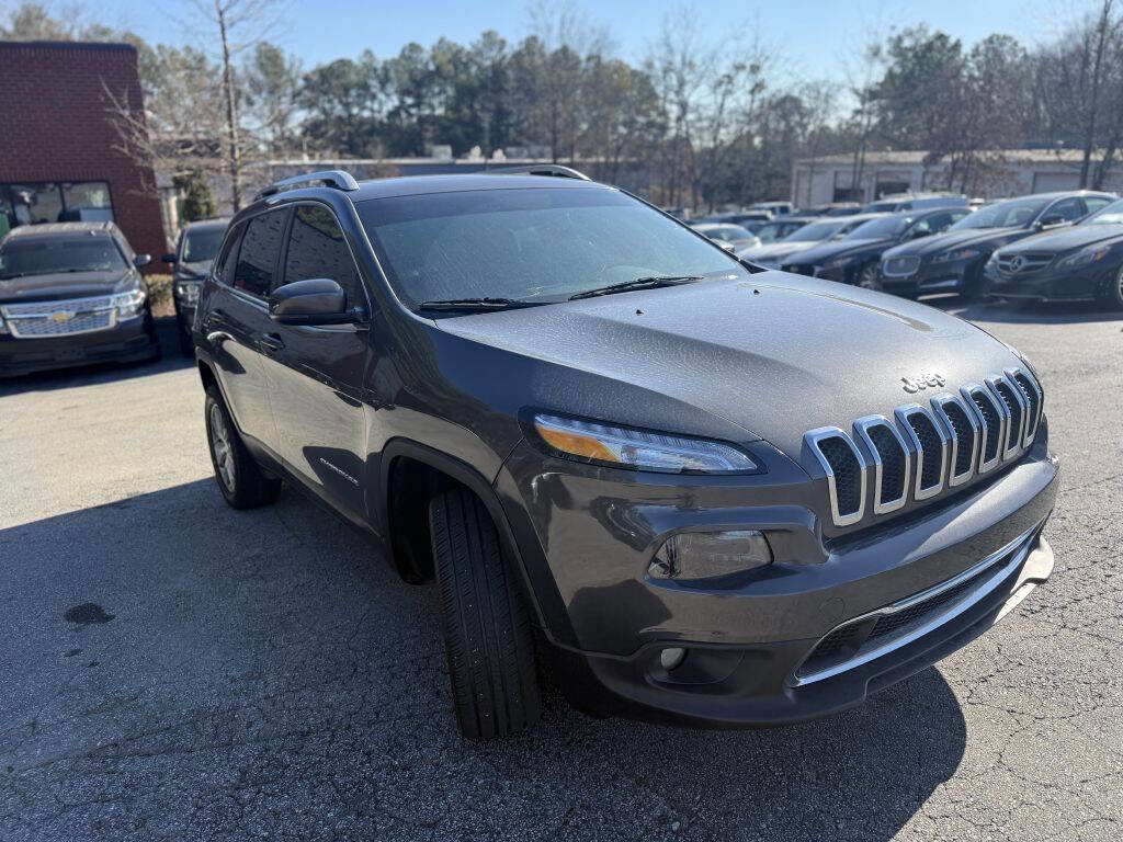Used 2018 Jeep Cherokee Limited w/ Luxury Group image 1