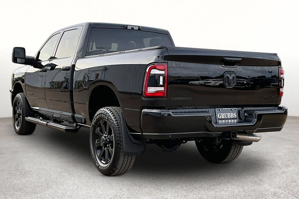 Used 2024 RAM 2500 Big Horn w/ Night Edition AWD/4WD image 15
