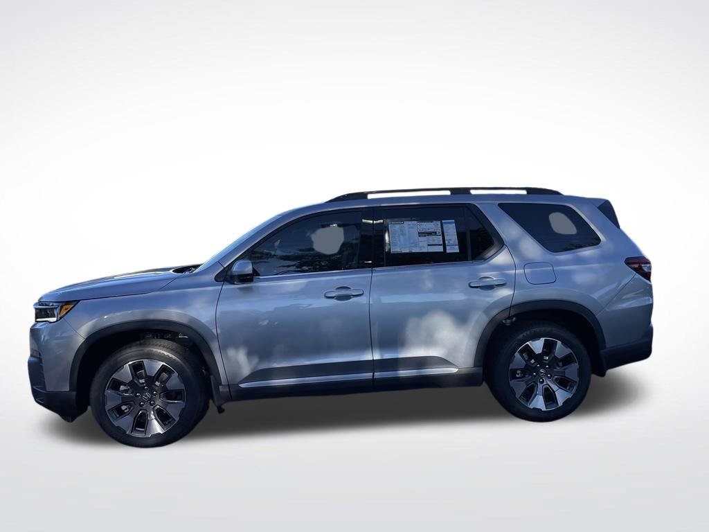 New 2026 Honda Pilot Touring image 2