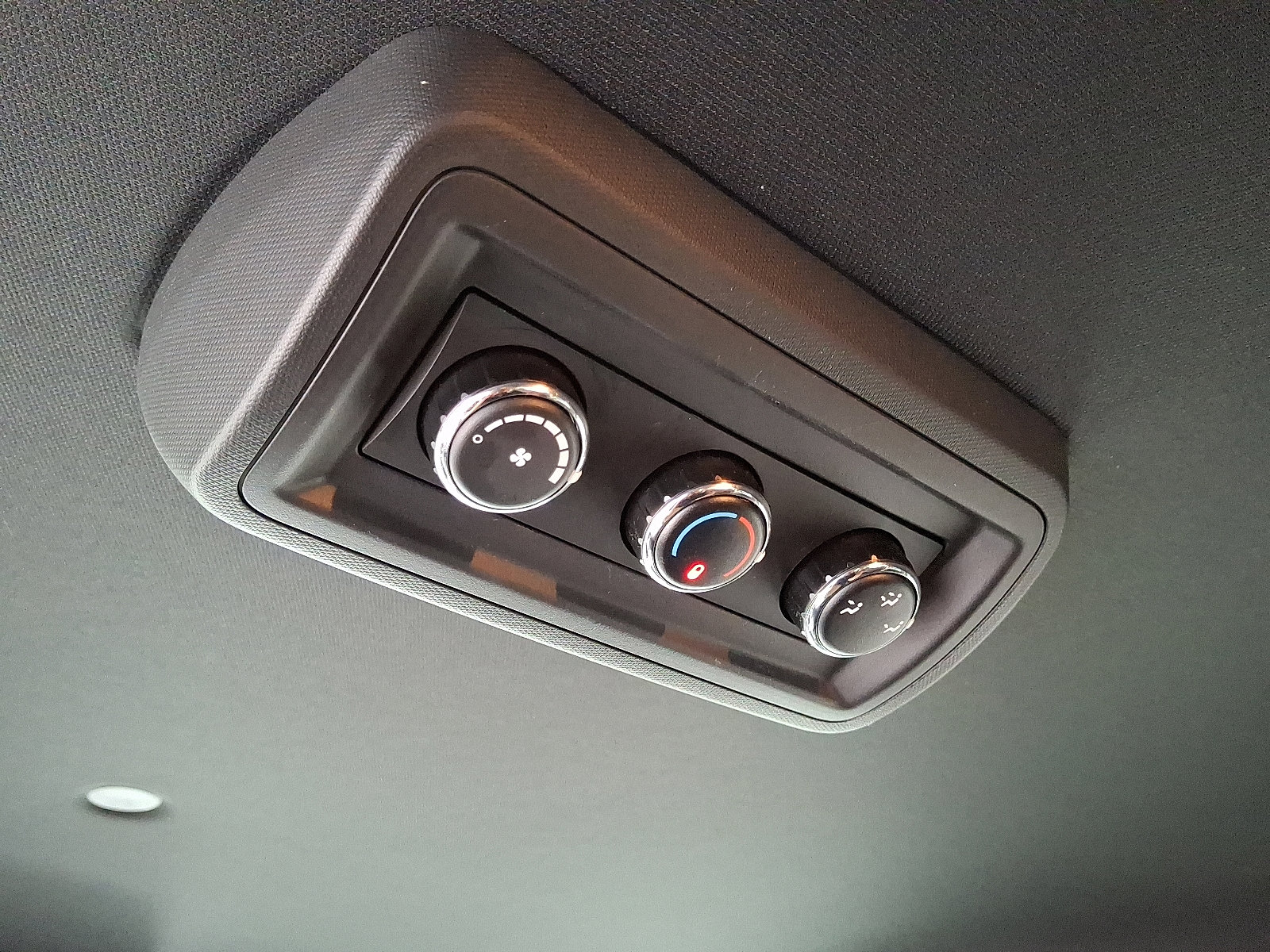 Used 2017 Dodge Grand Caravan SXT image 13