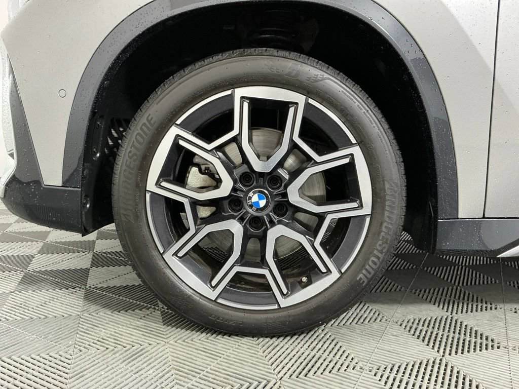 Certified 2025 BMW X1 xDrive28i w/ Convenience Package AWD/4WD image 32