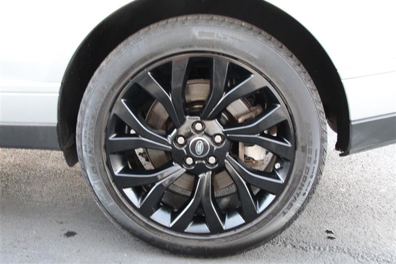 Used 2020 Land Rover Range Rover HSE AWD/4WD image 46