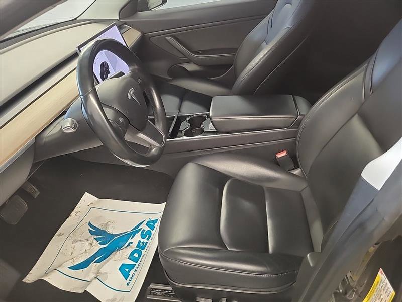 Used 2019 Tesla Model 3 Standard Range Plus image 7